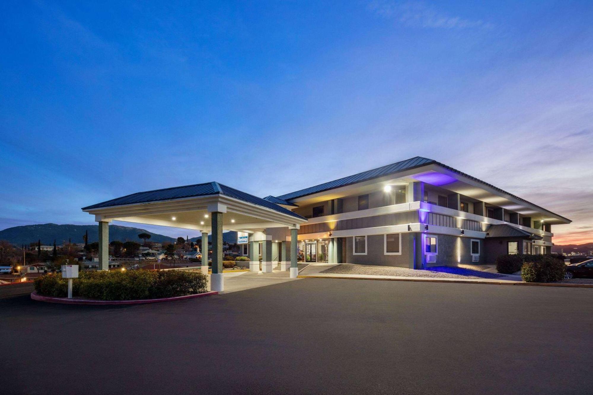 Travelodge By Wyndham Globe Az Esterno foto